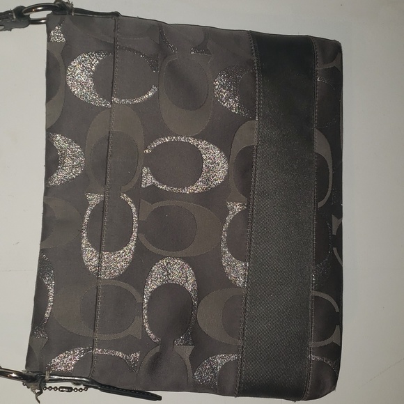 Coach - Picture 5 of 8